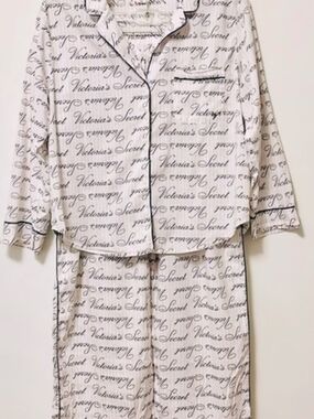 Victoria's Secret White Script Logo Kids Pajama Set